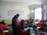 让希望学校更有希望——记裕展希望小学教师展多文